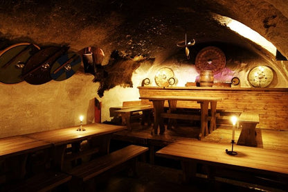 Visite à pied de la vieille ville médiévale avec festin viking